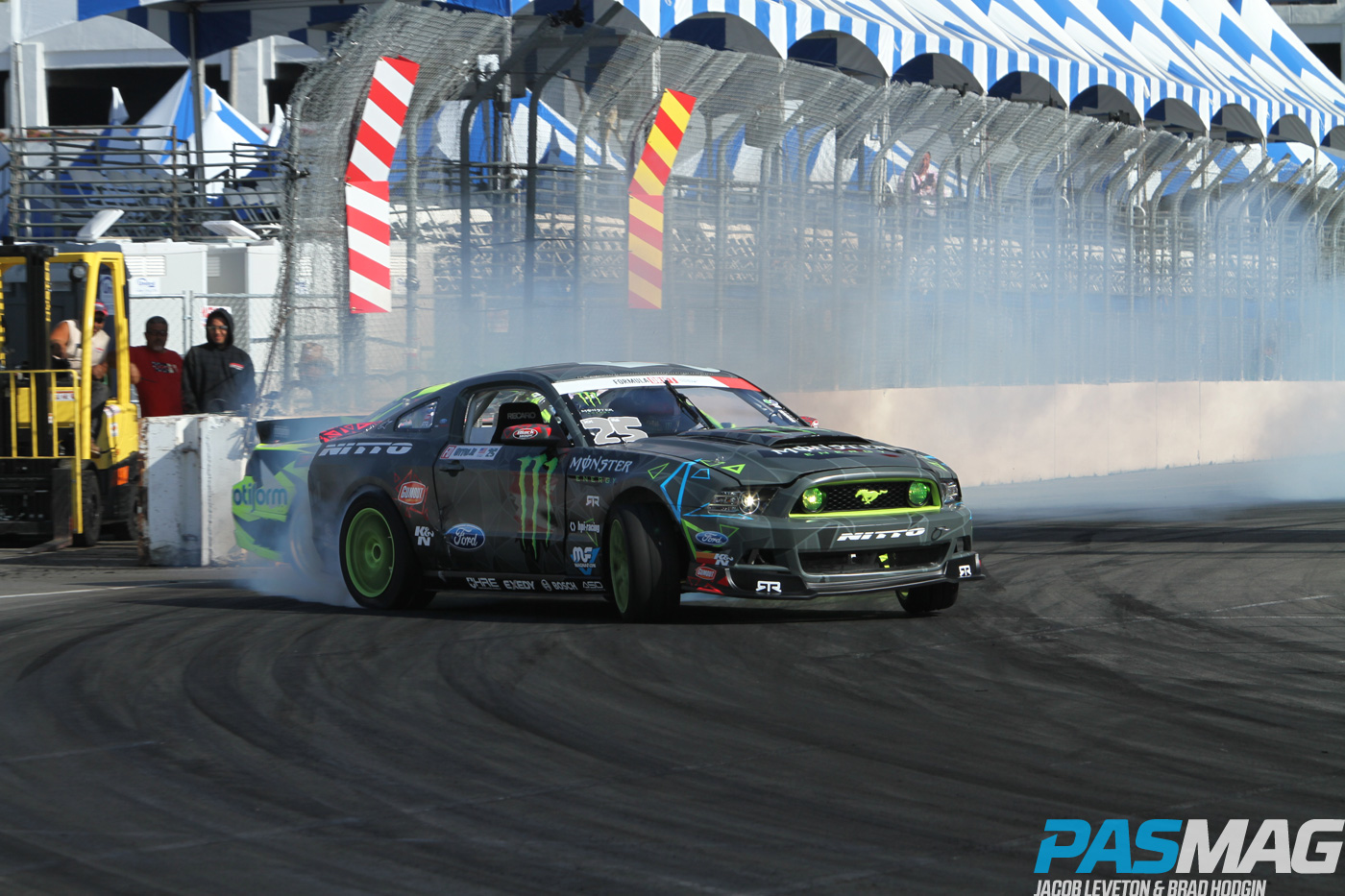 Team Nitto Tire 2015 Driver PASMAG Vaughn 6255