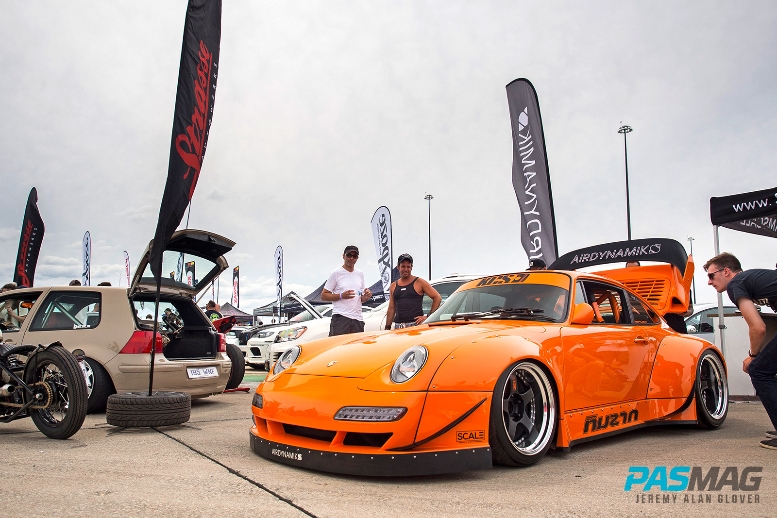 Stance Est Mort PASMAG Hot Topic 4