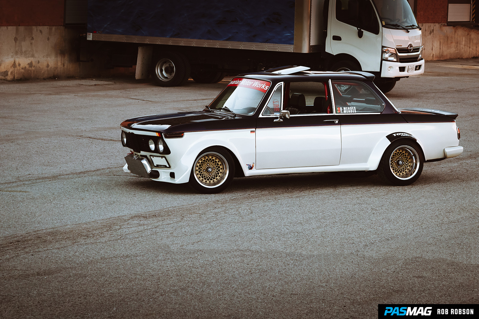 PAS 2016 Dec Jan 2017 140 Nostalgia 1974 BMW 2002 3