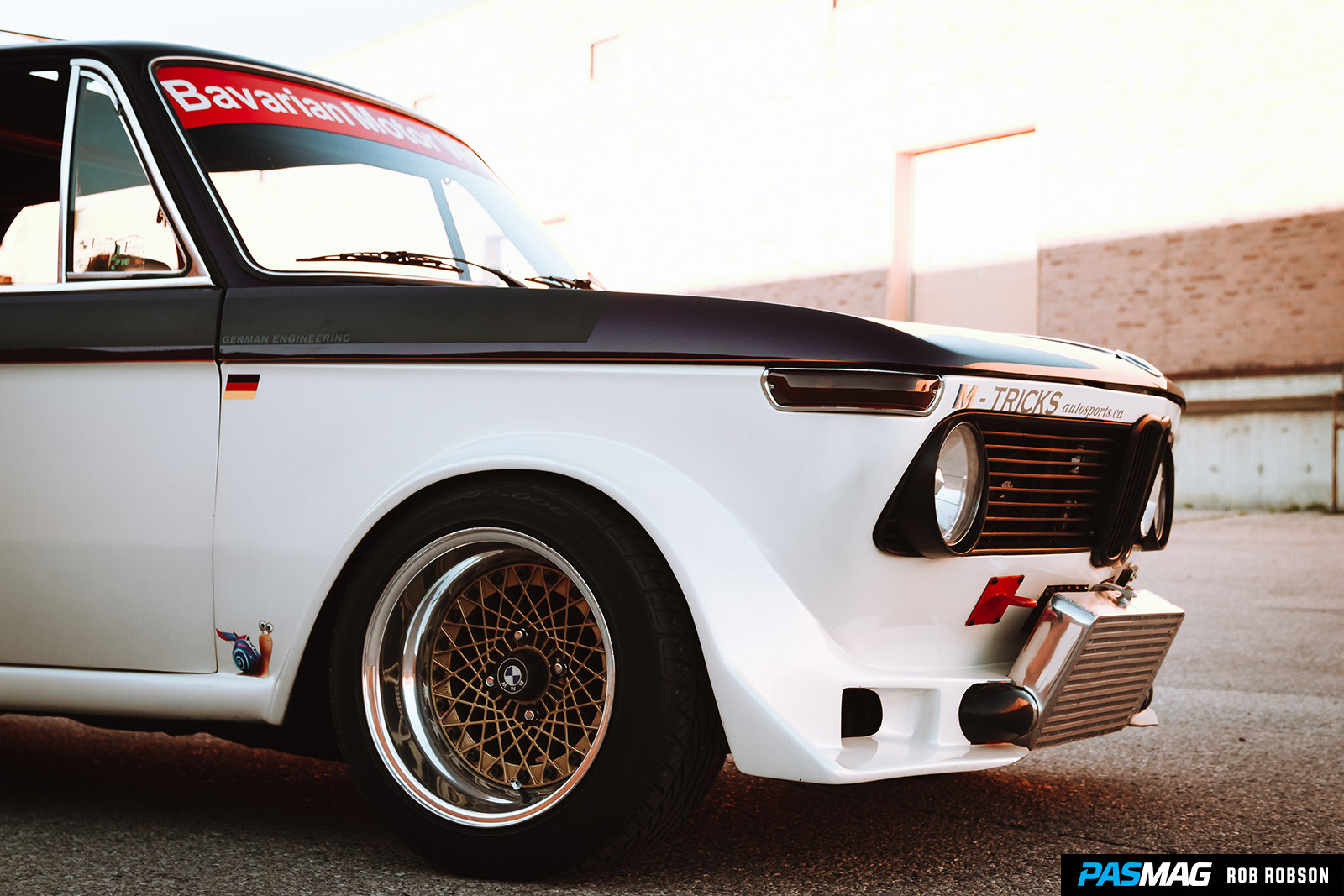 PAS 2016 Dec Jan 2017 140 Nostalgia 1974 BMW 2002 6