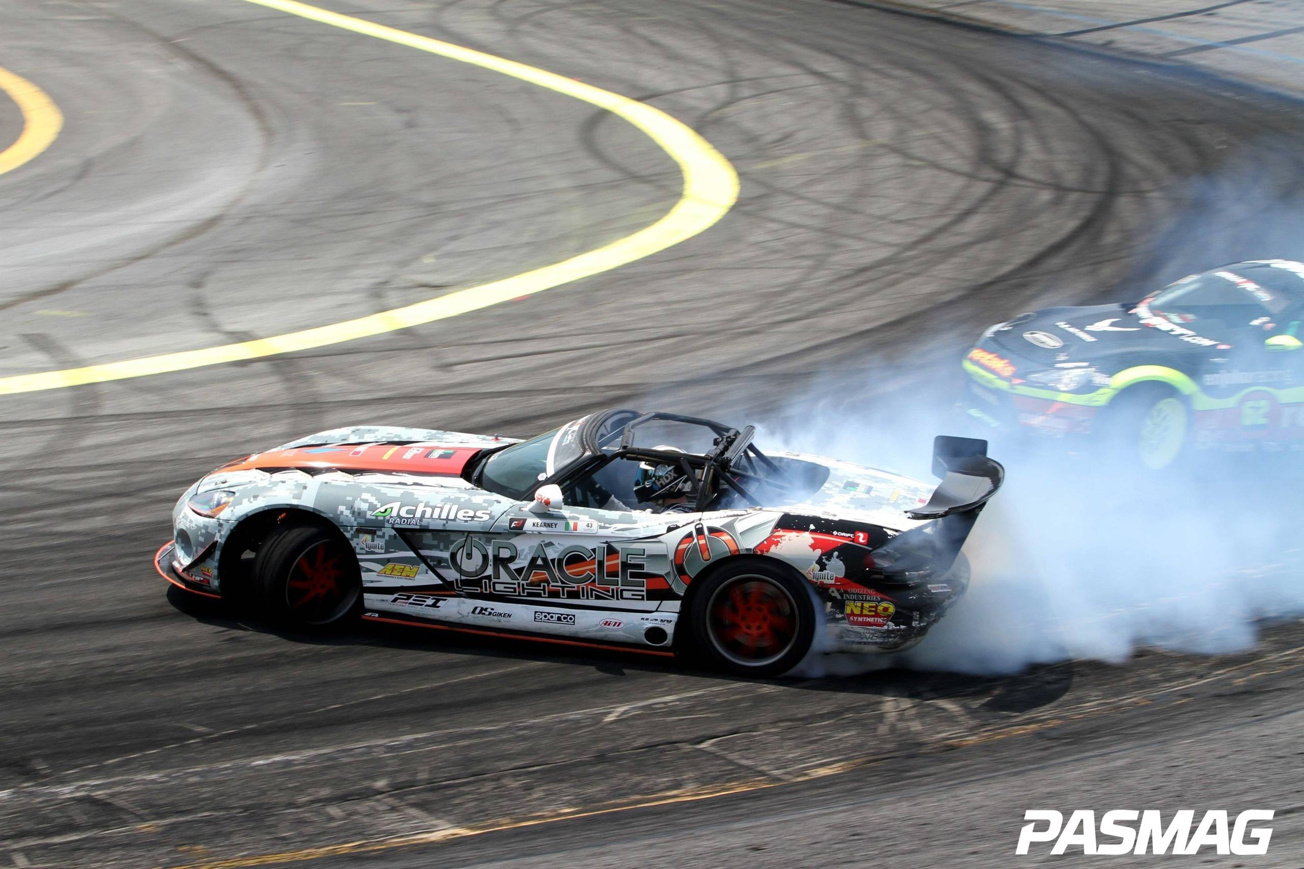 Break-Neck Style: Dean Kearney's Oracle Lighting Dodge Viper