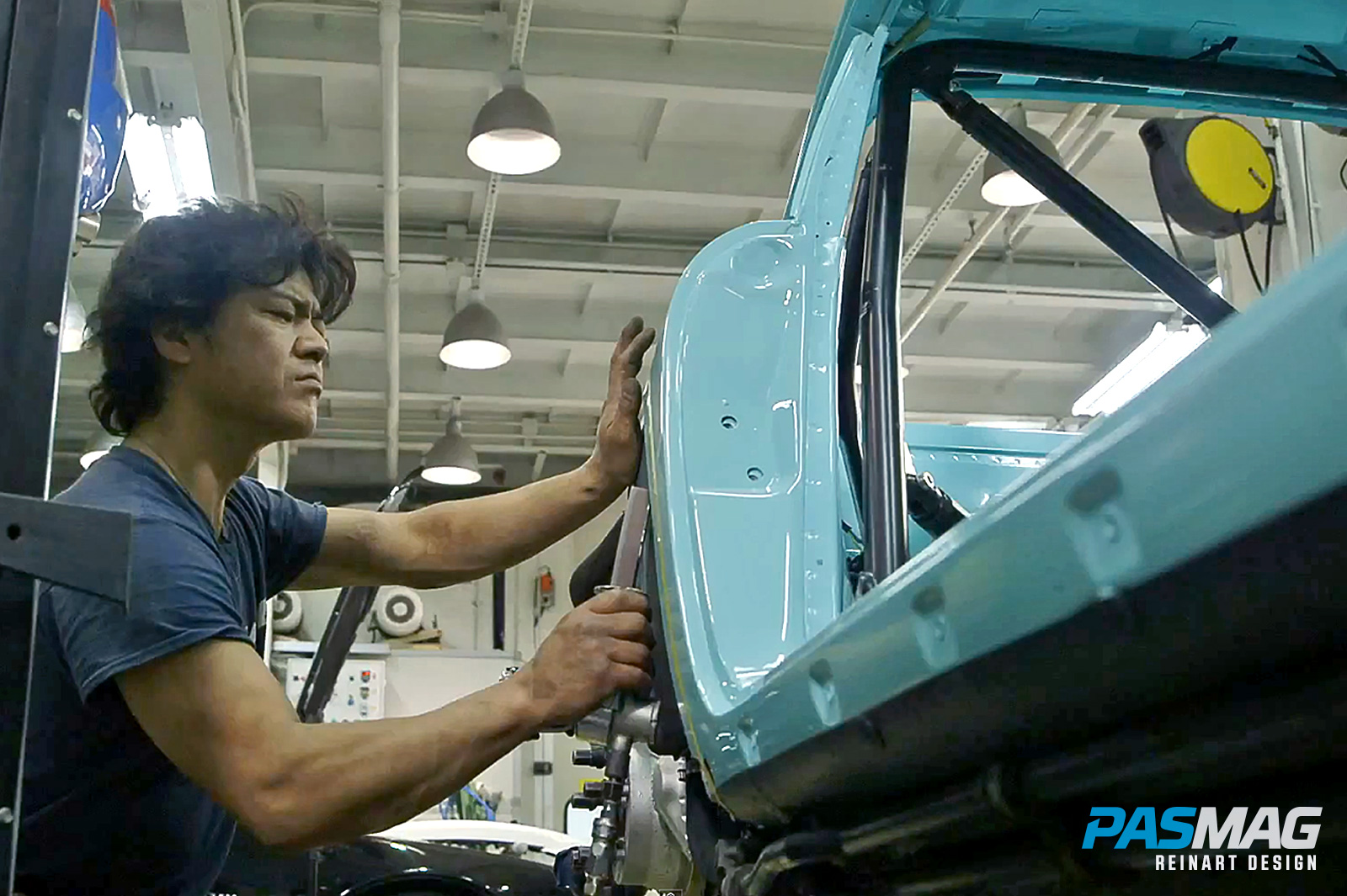 The Wide Body Movement: ReinART Design 1990 Porsche 911 964 RWB Tiffany
