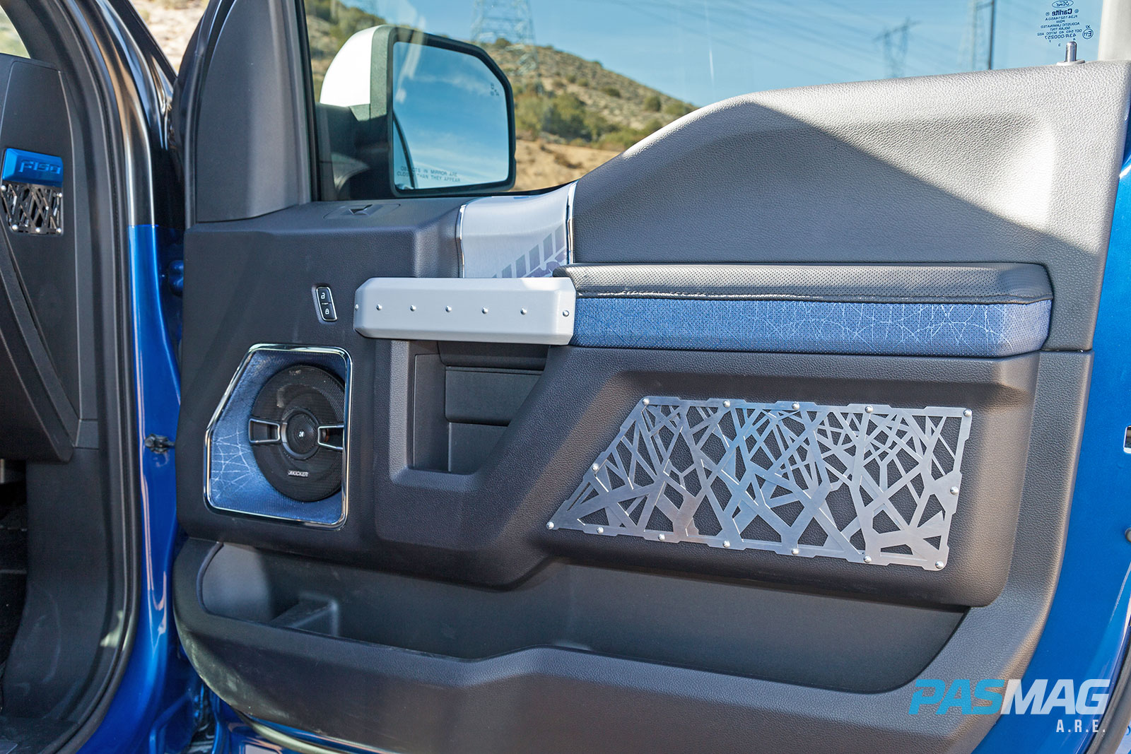 ARE 2015 Ford F150 Platinum PASMAG 9