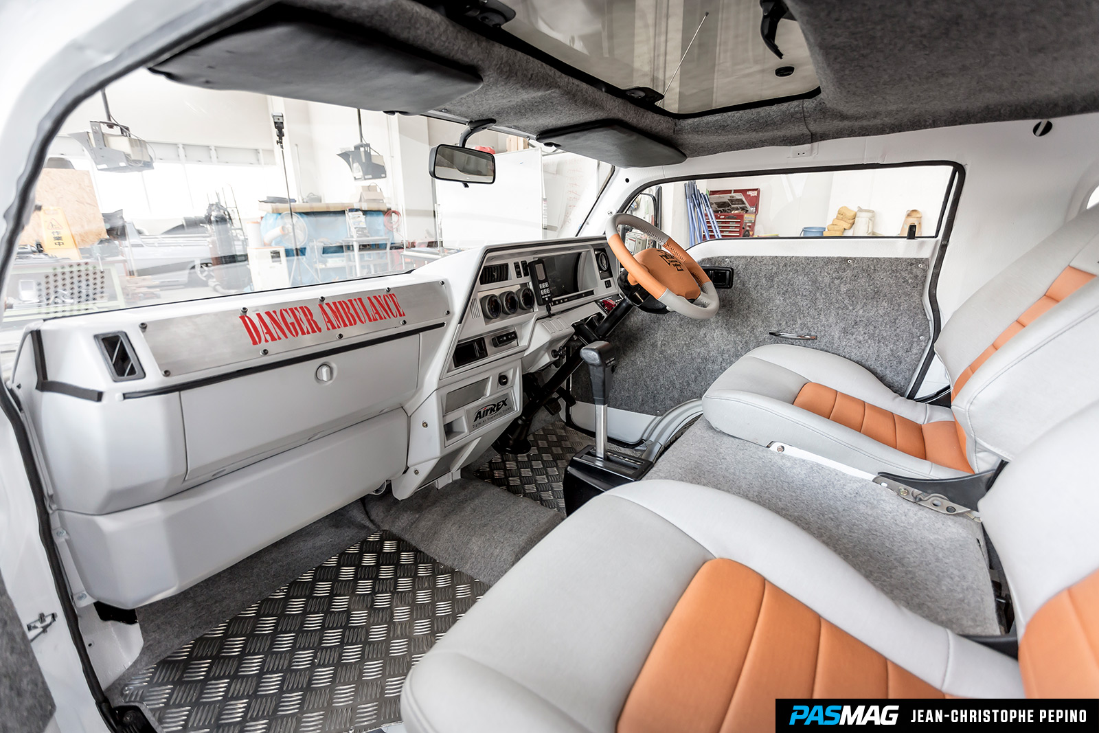 PASMAG Tuning Essentials Japan Book WIZ Customs Caravan 15