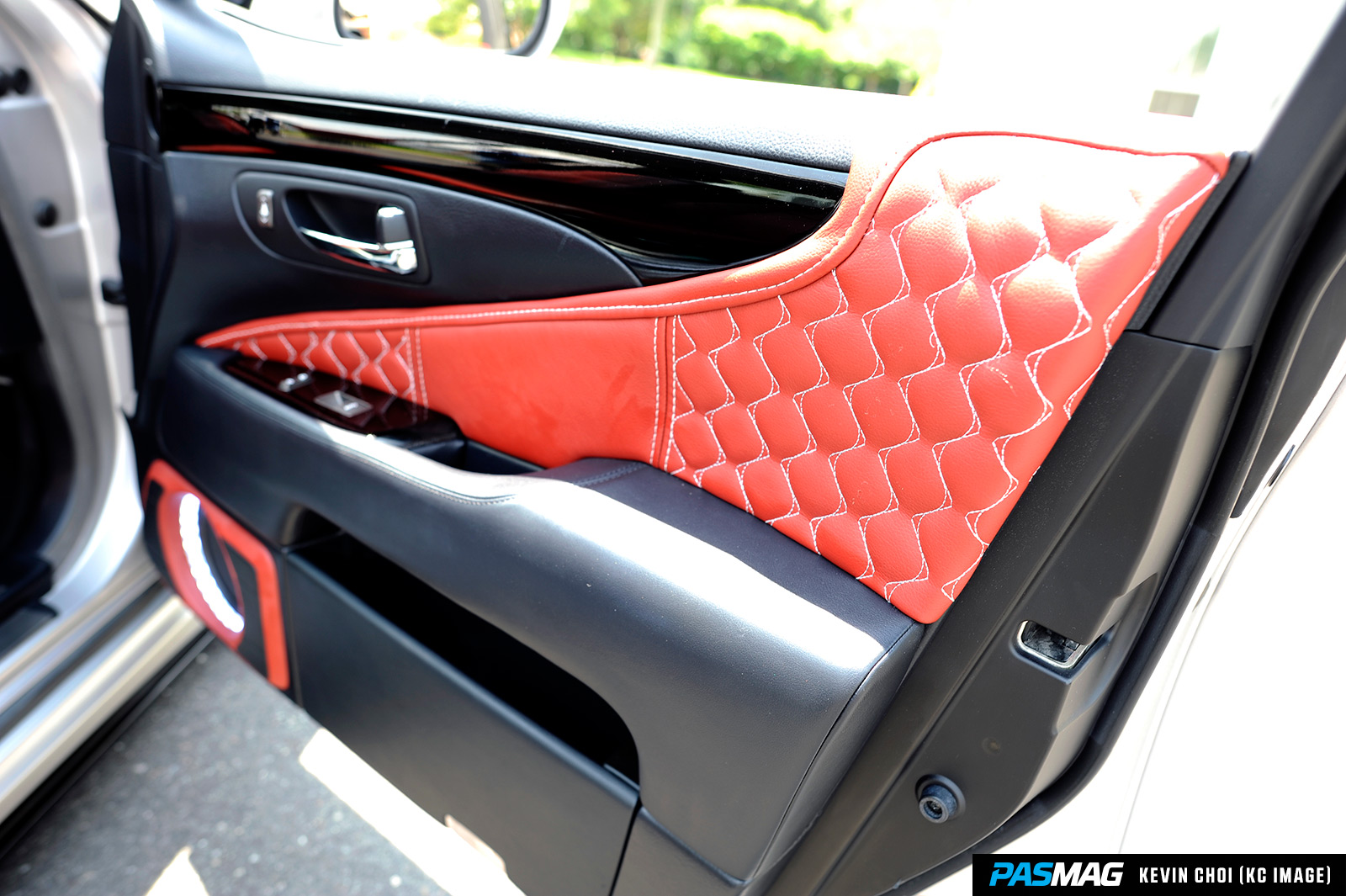 Mark Yuen 2007 Lexus LS460 PASMAG 15