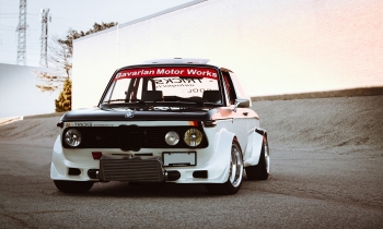 Respecting The Craft: Antonio & Ricardo Mendes's 1974 BMW 2002