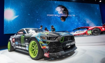 SEMA Show 2015: Las Vegas, NV - Day One (Gallery)