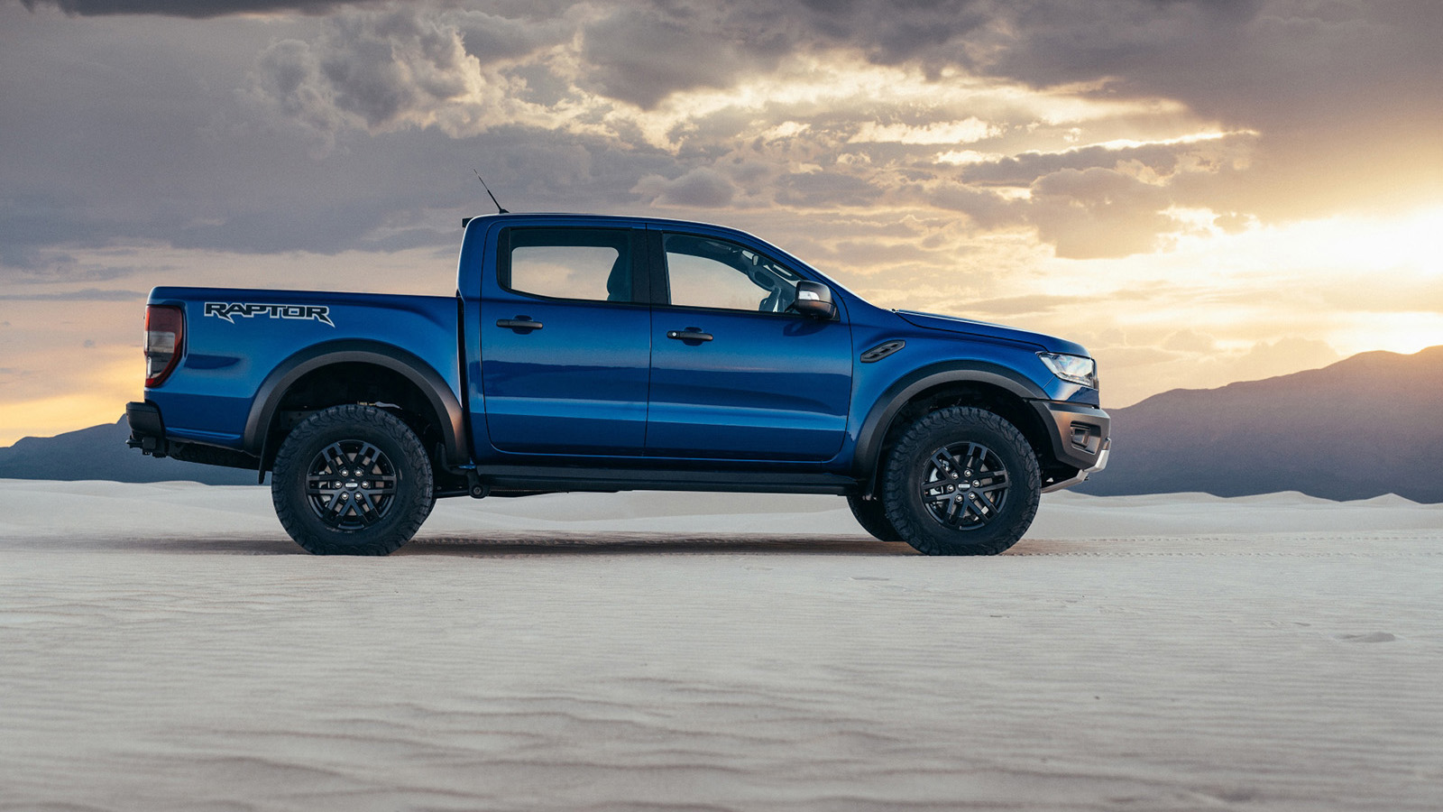 03a 2018 Ford Ranger Raptor PASMAG