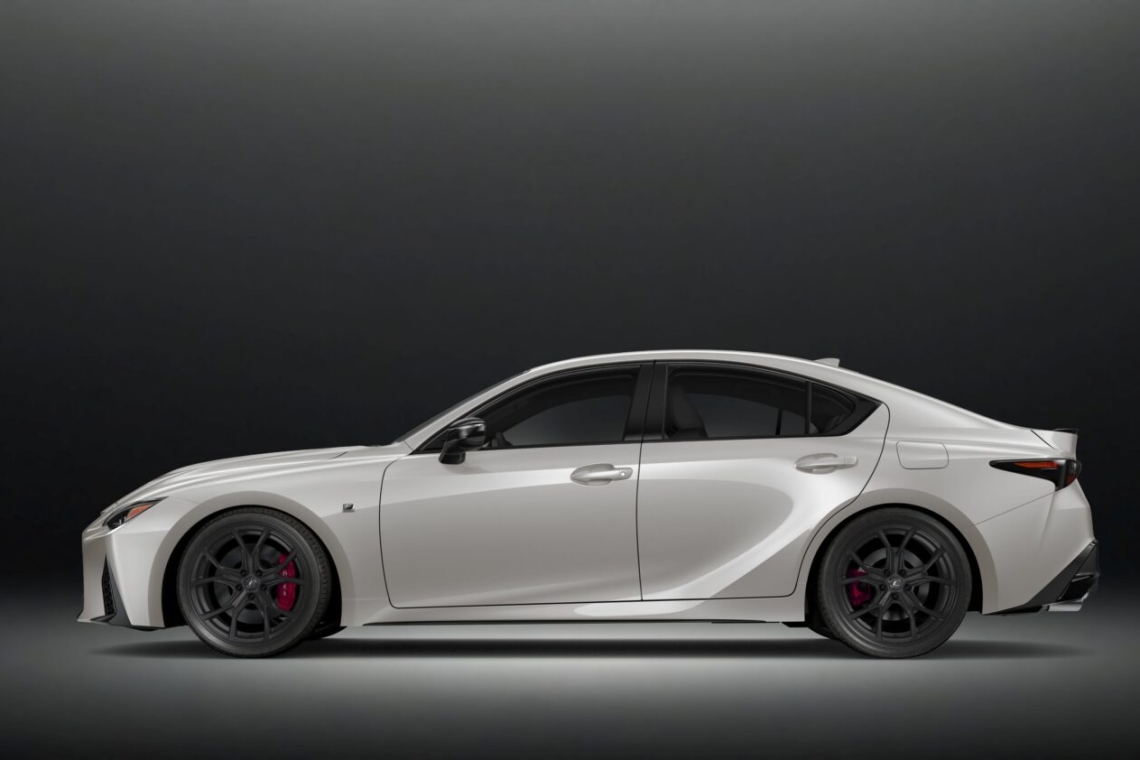 Lexus unveils IS 500 Ultimate Edition