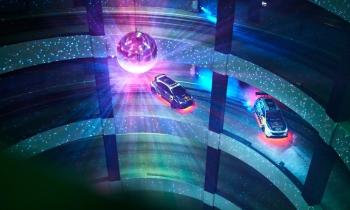 Red Bull Tokyo Drift 2025 – Mad Mike Whiddett and Hiroya Minowa Defy Gravity