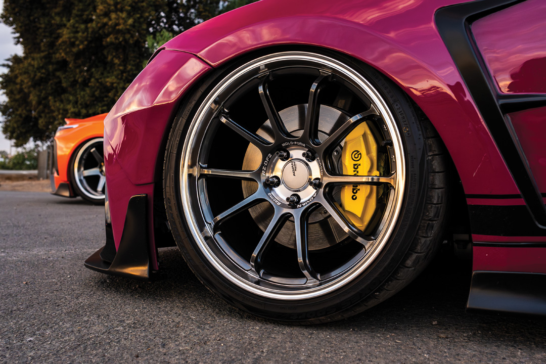 Close-up of Giuseppe Balthasar’s Lexus IS 500 with Advan RS-DF wheels and yellow Brembo brakes.