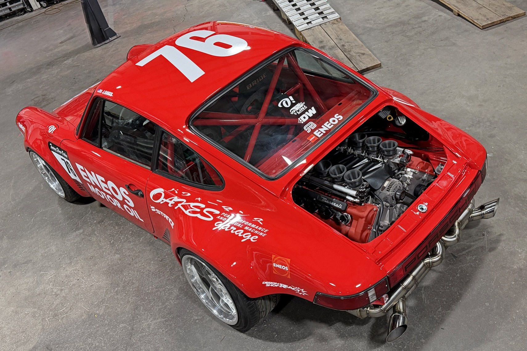 Jimmy Oakes’ Ferrari-powered Porsche 911 SC Porrari with ENEOS livery and exposed Maserati F136 V8 engine.