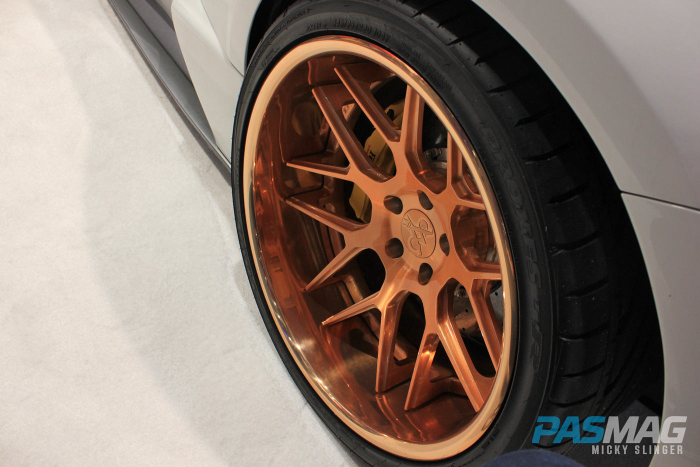 PASMAG CES 2015 Las Vegas NV Diamond Audio Ferrari 458 Wheel