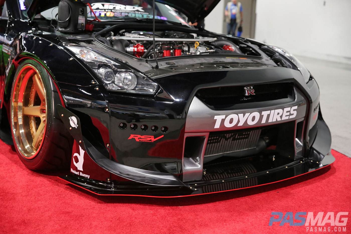 PASMAG RSV Forged Sema 2014 Nissan GTR Rising Suns Airrex Toyo Rocket Bunny Takata Rrecaro AMS front close