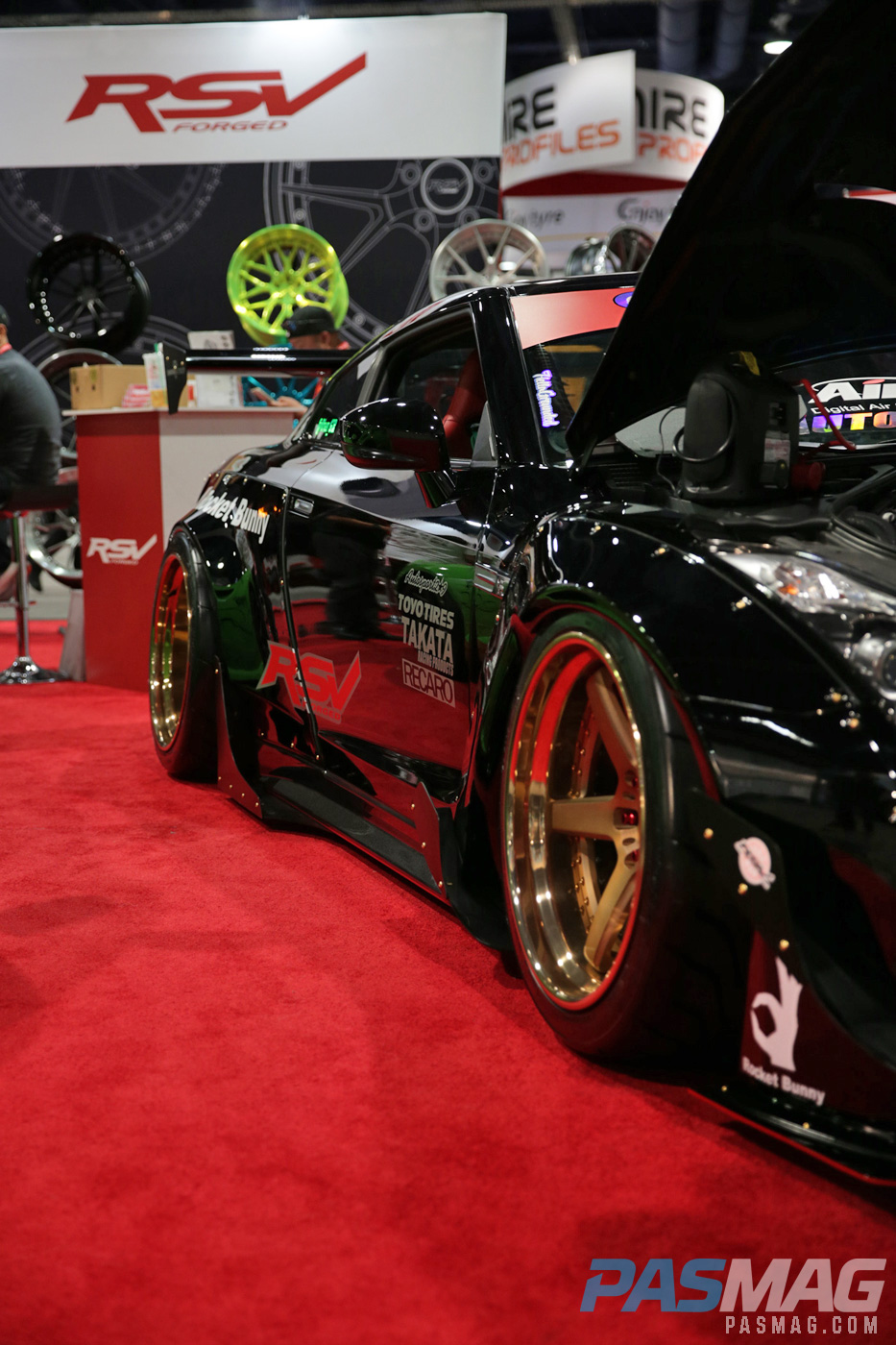 PASMAG RSV Forged Sema 2014 Nissan GTR Rising Suns Airrex Toyo Rocket Bunny Takata Rrecaro AMS side vert