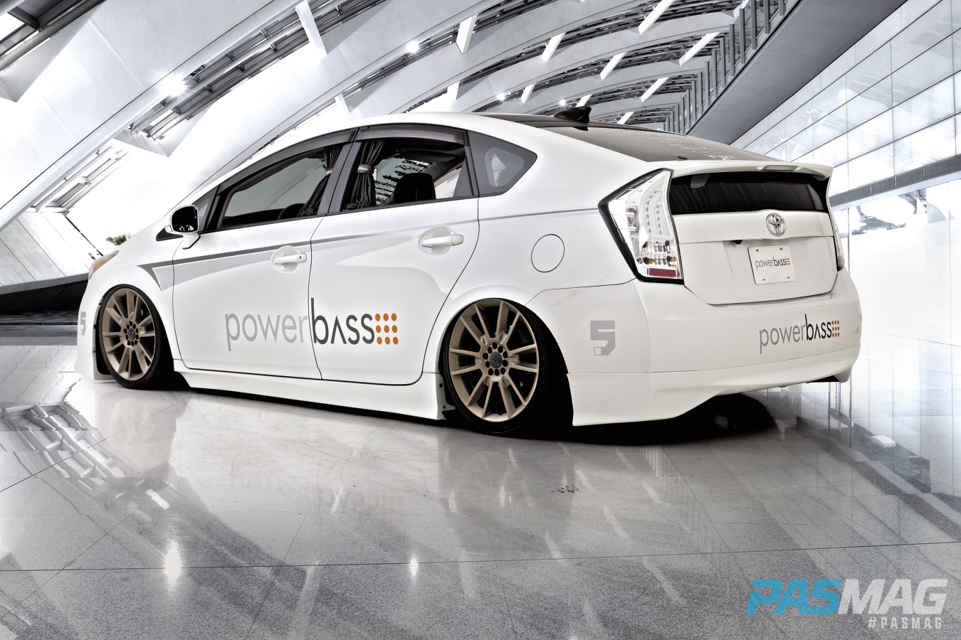 PASMAG VIP Swag Rodney Esteban 2010 Toyota Prius PowerBass Air Runner VIAIR Five Axis Designs Falken Junction Produce Audison rear