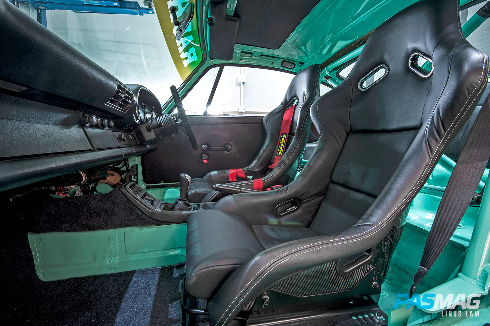 ReinART.Design 1990 Porsche 911 964: RWB HK Tiffany (Photo by Linus Lam)