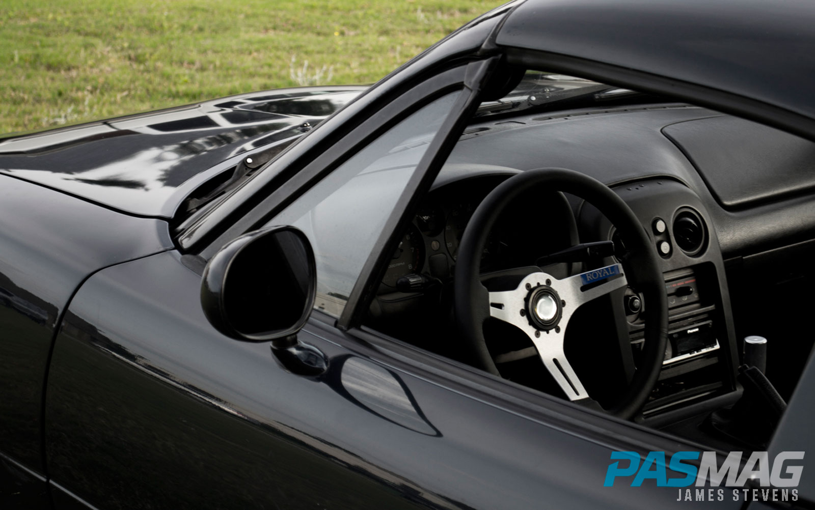 PASMAG Find Your Grip Royal Steering Wheel James Stevens 1996 Mazda Miata Class