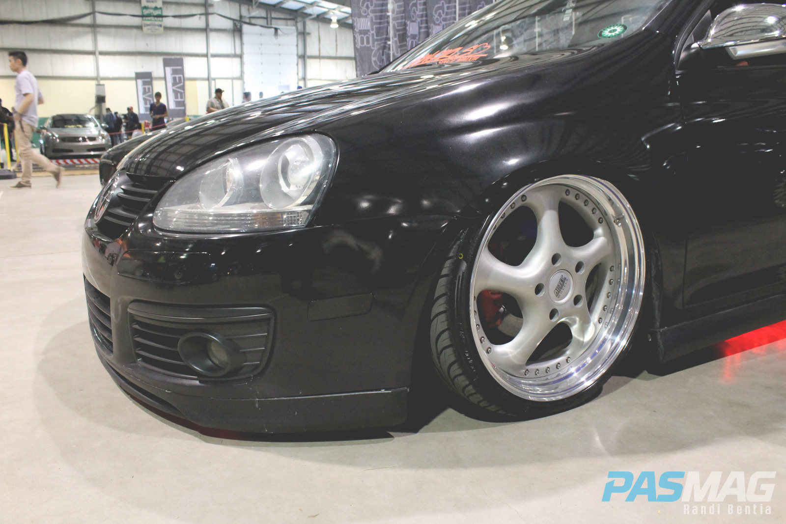 PASMAG Trending Ladies Rides Natalia Anna VW Jetta Artec wheel