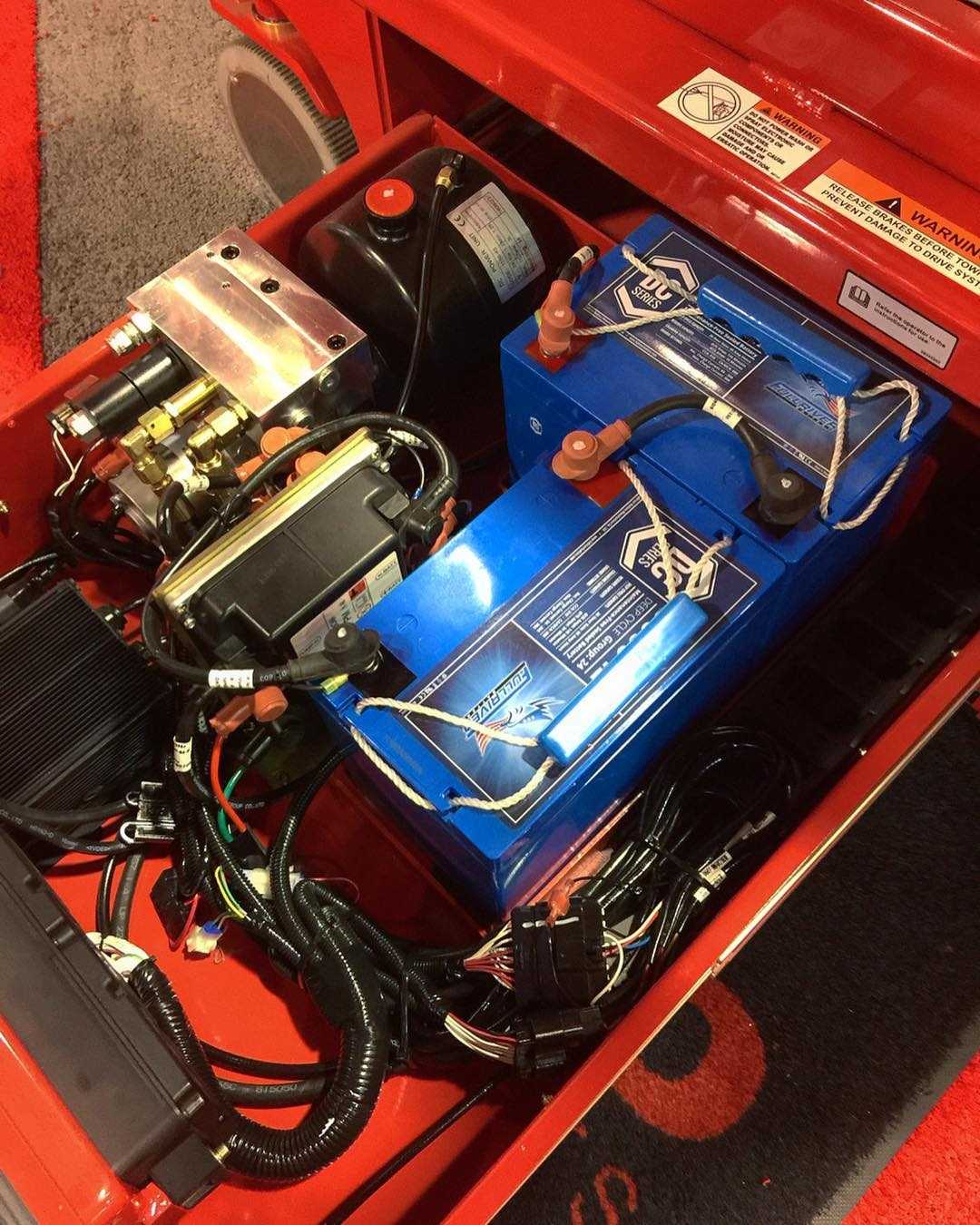 06 Car Audio Moden Vehicles Challenges Batteries PASMAG Full Throttle 
