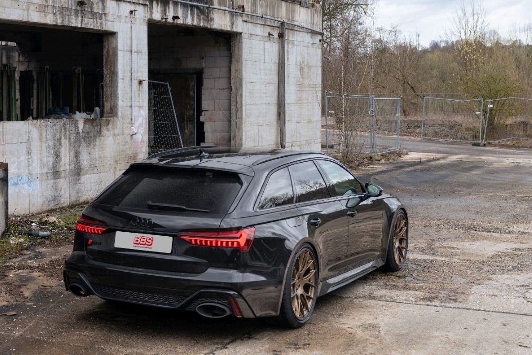 low_BBS_CH-R_II_Unlimited_Audi_RS_6_C8_001.jpg