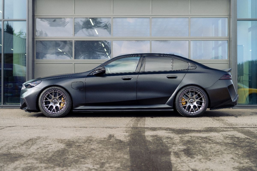 low_BBS_CH-R_II_Unlimited_BMW_M5_G90_001.jpg